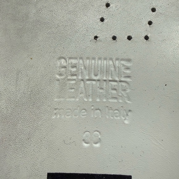 Golden Goose Women's Glitter Star Sneakers - Picture 8 of 8